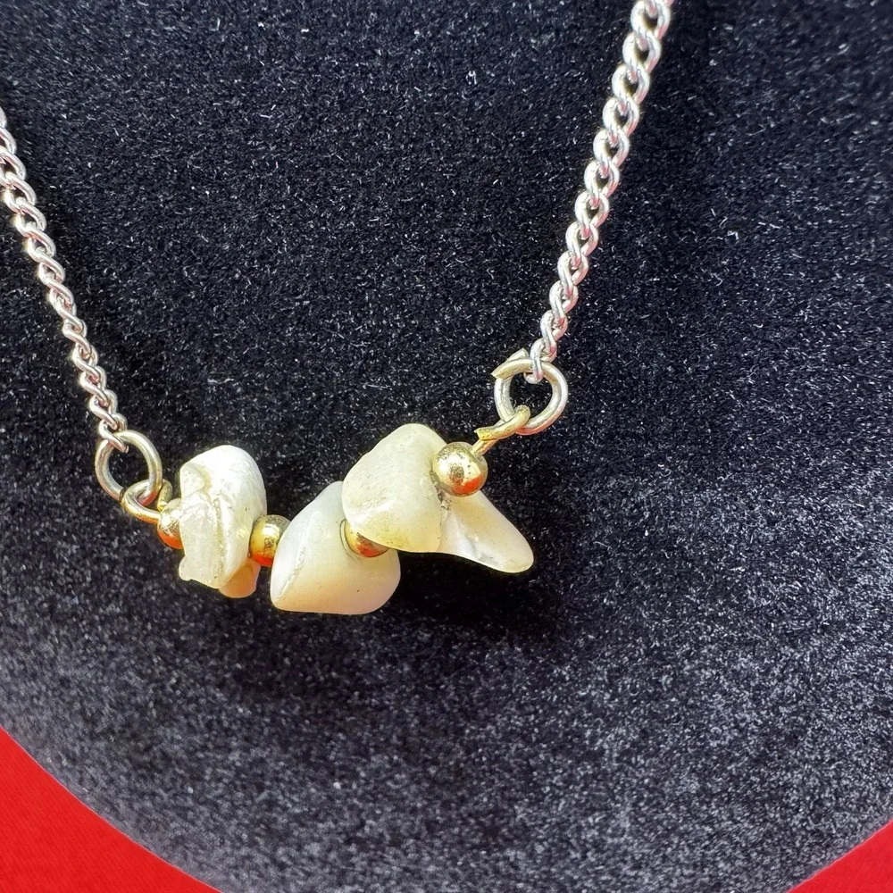 Vintage Gold Tone Necklace‎ With 3 Ivory Stones